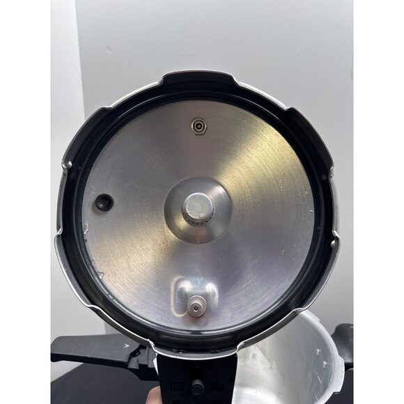 Denmark Aluminum 6-Liter Pressure Cooker With Locking Lid For Fast Cooking - Picture 3 of 7